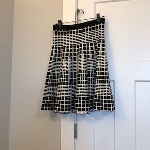 Ava Couture Sweater skirt size small